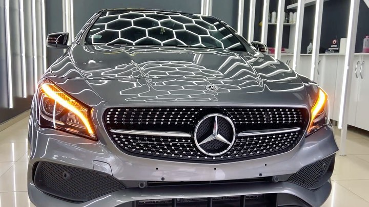 Bazen bir dokunuşla herşeyi degiştirebilirsiniz😎 Mercedes marka aracımızın restorFX ile derin çiziklerini giderdik ve ilk günkü parlaklığına kavuşturduk🔥💎 Aracınız ECA garaj ile profesyonellerin elinde ⚡️ @restorfx @restorfxtr @stekturkiye @llumarcamfilmi #ecagaraj#exclusive#carcare#detailing#detailingturkey#detailingworld#llumar#windowfilms#detaylıtemizlik#garage#car#restorfx#clearfx#seramikkaplama#stek#ppfkaplama#mercedes#mercedesturkey#likeit#turkey#mersin