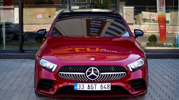 Garajımıza misafir olan 0 km Mercedes A200 aracımızın ön 4 parçasını Stek Dynoshield Ppf kaplama, tavan kısmını Stek Dynoblack ppf kaplama, geri kalan parçalarını da Clearfx Seramik kaplama ile koruma altına alarak mükemmel bir parlaklık ve üst düzey bir koruma sağladık. Aracımızın camlarını üstün görüş kalitesi ve güneş ışınlarına karşı üst düzey koruma sağlayan 10 yıl garantili LLumar ATR serisi cam filmi kaplayıp aracımızı teslim ettik. En iyisini isteyenlerin adresi ECA GARAJ🔥 #eca#garaj#ecagaraj#exclusive#car#carcare#auto#automotive#details#detailing#detailingturkey#seramik#seramikkaplama#clearfx#restorfx#restorfxturkiye#fyp#llumar#llumarwindowfilm#stek#stektürkiye#mercedes#a200amg#araba#mersin#turkey