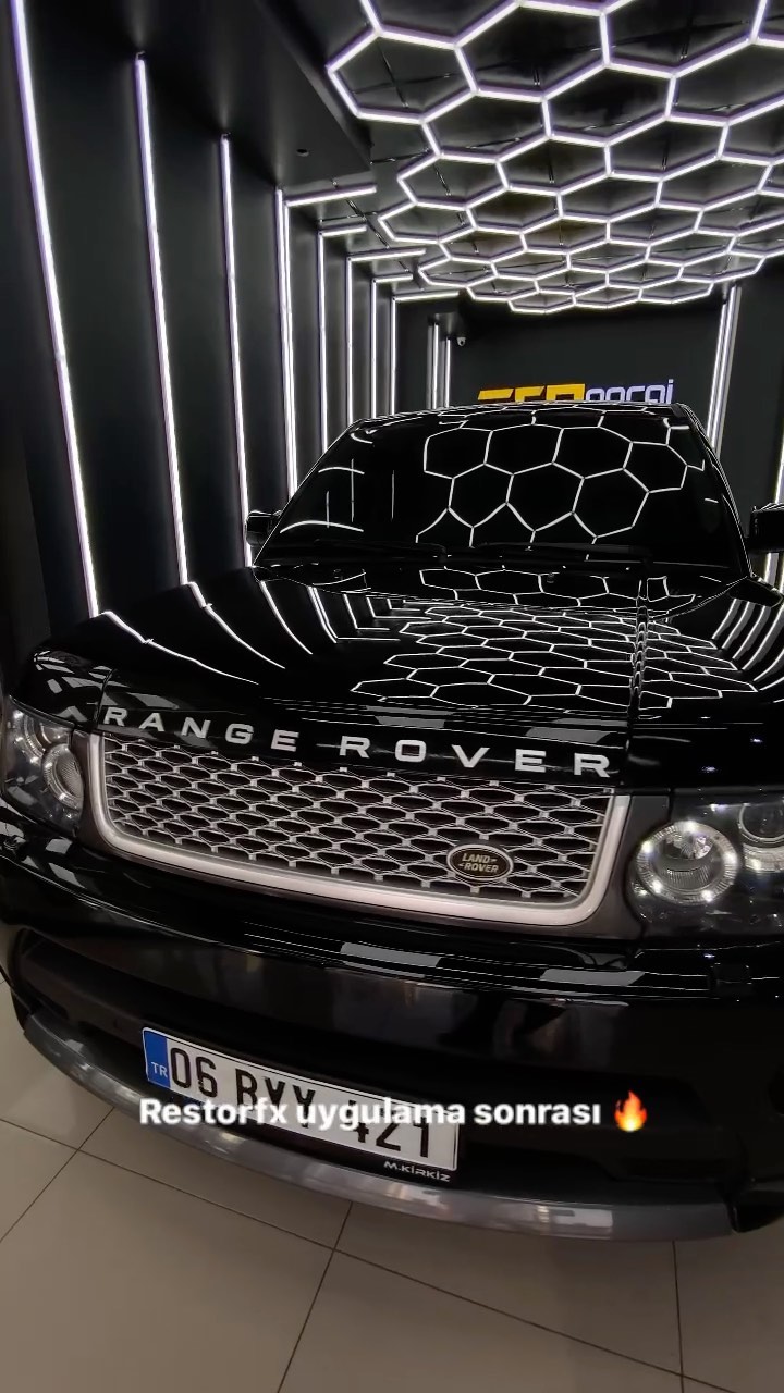 Restorfx boya yenileme ve Clearfx seramik kaplama uygulamaları sonrası sonuç olağanüstü göz alıcı parlaklık mükemmel boya yüzeyi 🤩 Restorfx ile mucize değişim 🔥 #restorfx#exclusive#carcare#automobiles#detailing#details#llumar#stek#ppf#kaplama#boyayenileme#ecagaraj#ecagarajgünlükleri#restorfxfamily#restorfxturkiye#rangerover#rangeroversport#rangerovervogue#rangeroverworld#rangeroverautobiography#borusan#clearfx