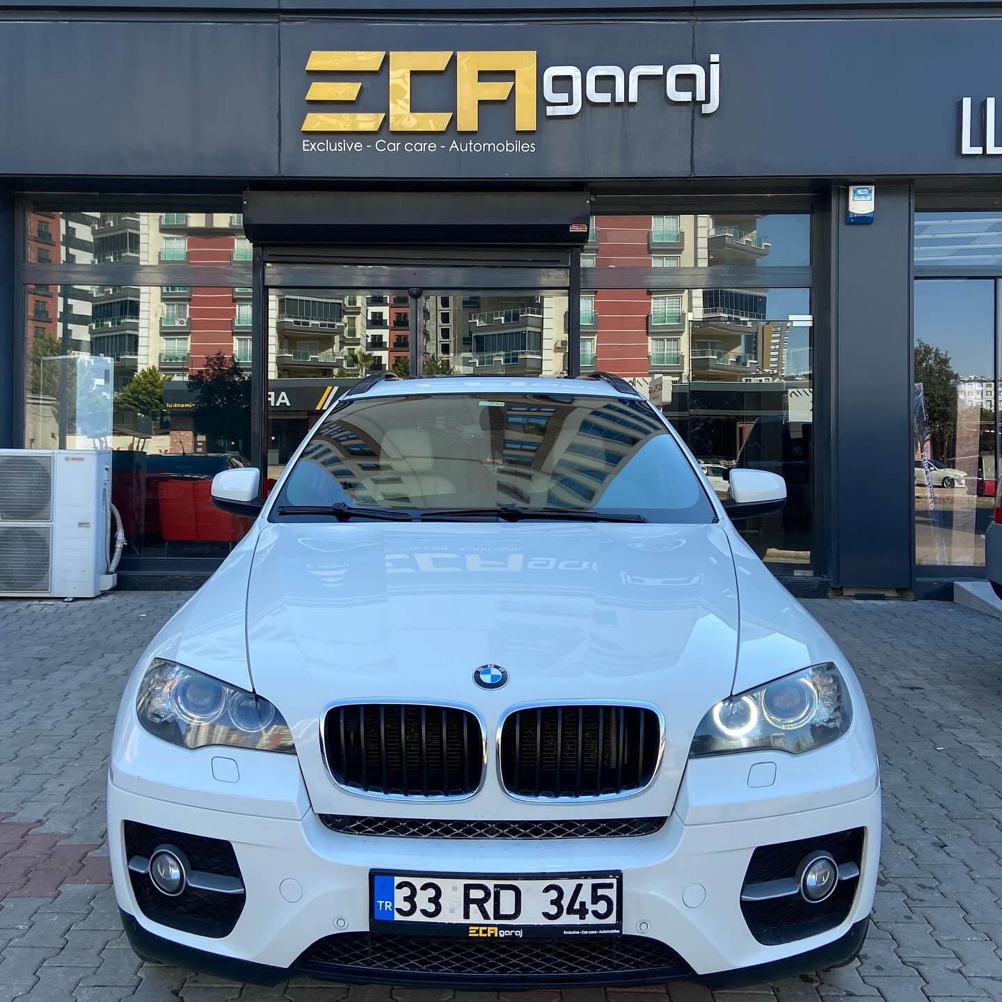 En iyisini isteyenlerin adresi 💎 #ecagaraj #bmw #mersin #ecagaraj #boyakoruma #seramik