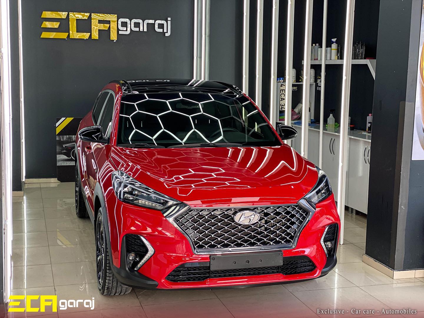Hyundai tucson misafirimiz. Yapılan işlemler: *Boya koruma uygulaması ✅ *PVC folyo sökümü👏🏼 *Antibakteriyel detaylı temizlik ✨ @restorfxtr En iyisini isteyenlerin adresi 🔥 #ecagaraj #exclusive#carcare#automobiles#detailing#detailingworld#detailingturkey#llumar#stek#restorfx#ppf#window#film#windowfilm#seramikkaplama#seramik#ceramics#care#car#hyundai#hyundaitucson#hyundaicreta#hyundaiworld#hyundailovers#hyundailife#hyundaiturkiye#hyundaigram#hyundaiclub#red#explore