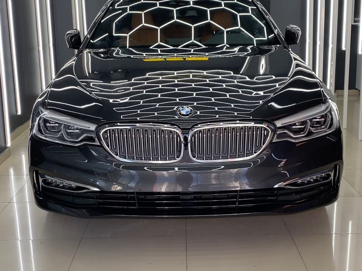 2020 model 0 km BMW 5 kasa aracımızı CLEARFX seramik kaplamamız ile koruma altına alıp boyasını ultra parlak bir hale getirdik. En iyisini isteyenlerin adresi 🔥 @33_mesut hayırlı olsun. #restorfx#boya#tbt#tb#car#a#araba#instagood#mersin#carcare#pozcu#modifiye#tuning#akdeniz#otomotiv#instadaily#e#bmw#mpower#520i#bmw520d#bmw5series#525xdrive#bmw525#ecagaraj