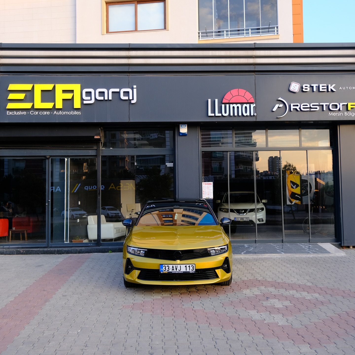 🚗 Opel Astra’nıza LLumar Cam Filmi Dokunuşu! 🚗 Opel Astra’nız için seçtiğimiz üstün LLumar cam filmleriyle hem görünüm hem de konfor kazanın! 🔹 LLumar IRX 50 Serisi: Yan ve arka camlarda yüksek ısı kontrolü, UV koruması ve şık bir görünüm sunar. 🔹 LLumar AIR 80 Serisi: Ön camda şeffaf koruma sağlar, görüşünüzü etkilemeden ısıyı azaltır. 🌟 Neden LLumar? LLumar cam filmleri, dayanıklılığı, performansı ve estetik dokunuşlarıyla sektörde öncü! Opel Astra’nız için en iyisini seçin, konforu yaşayın. #opel#opelastra#astra#astraclub#opelclub#llumar#irx#llumarirx#air80#camfilmi#windowfilm#llumartürkiye#detailing#detailingturkey#opeltürkiye#ecagaraj#mersin#turkey