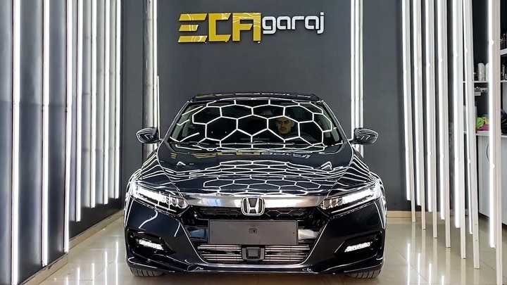 0 km Honda Accord’u misafir ederek Clearfx seramik kaplama ile koruma altına alıp misafirimizi Silifke’ye uğurladık. Bu yeni aracı misafir ederek daha yakından tanıma fırsatı bulduk. Araçlarınızın değerini koruma altına almak için geç kalmayınız. En iyisini isteyenlerin adresi 🔥 @restorfx @restorfxtr #ecagaraj#exclusive#carcare#automobiles#detailing#detailing#detailingcars#hondaclub#hondaclubturkiye#honda#hondaaccord#hondaaccordsport#restorfx#clearfx#seramikkaplama#boyakoruma#mersin