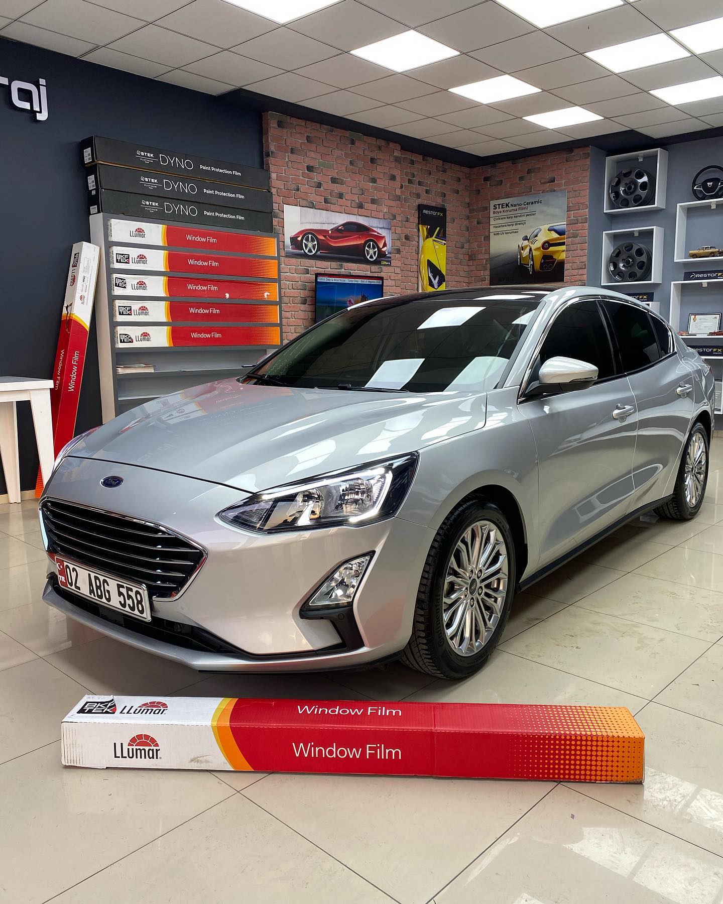 Şehir dışından gelen 0 km Ford Focus aracımıza Ön cam dahil 7 yıl garantili Llumar ATC serisi cam filmi uyguladık... @llumarcamfilmi En iyisini isteyenlerin adresi 🔥 💎%99 UV engelleme 💎%16 Görünür ışık geçirgenliği 💎%55 Toplam güneş enerjisi reddi 💎%38 IR enerji reddi 💎%51 Seçili IR reddi 💎%80 Parlama azaltma 💎%5 Görünür Işık yansıması #exclusive#car#carcare#auto#automotive#automobile#garaj#garage#llumar #llumaruygulama#llumarwindowfilm #llumarcamfilmi#restorasyon#restorfx#clearfx#stek#stektürkiye#detailing#detailingturkey#detailingworld#seramik#seramikkaplama#boyakoruma#mersin#mezitli#turkey#llumarcamfilmi#ford#fordfocus#focusclub