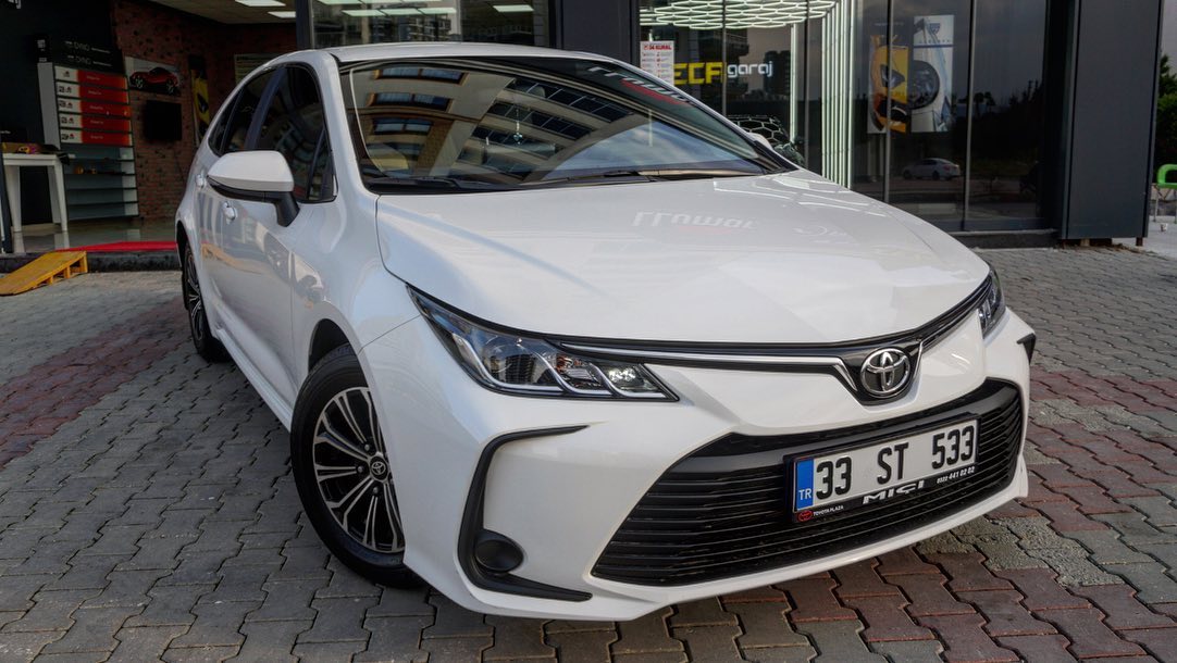 Garajımıza misafir olan 0 km Toyota Corolla aracımızın camlarını 7 yıl garantili LLumar Atc Serisi cam filmiyle üstün görüş kalitesi ve güneş ışınlarına karşı tam koruma sağlayarak aracımızı teslim ettik🔥 En iyisini isteyenlerin adresi🏅 #exclusive #car #carcare #auto #automotive #automobile #eca #garaj #garage #llumar #llumaruygulama #llumarwindowfilm #llumarcamfilmi #restoration #restorfx#clearfx #stek #stektürkiye #detailing #detailingturkey #detailingworld #seramik #seramikkaplama #boyakoruma #mersin#mezitli#turkey
