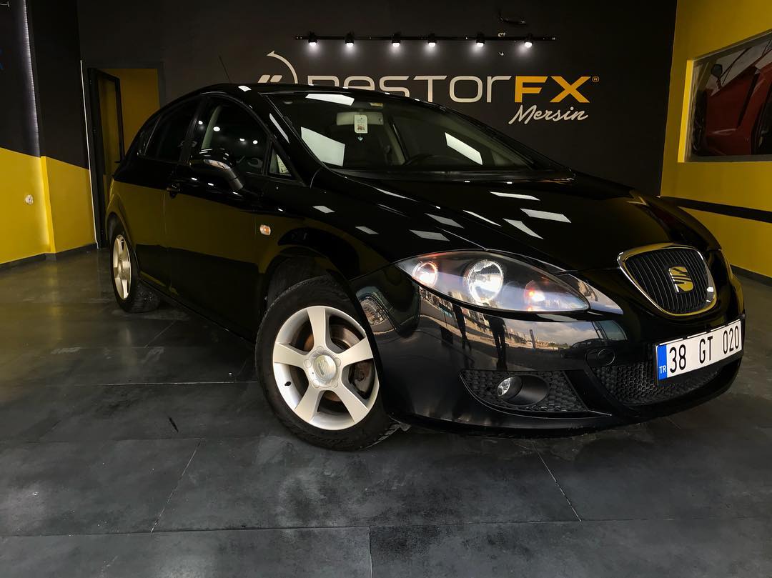 Restorfx ile araçlarınızın solmuş boyası orjinal bir şekilde canlanıp parlayıp ve korunur ! #restorfx#boya#tbt#tb#car#a#araba#instagood#mersin#carcare#pozcu#modifiye#tuning#akdeniz#otomotiv#instadaily#e#bmw#instapic#mercedes#audi#toyota#tb#tbt#opel#vw#seat#leon#leonfr#seatleon