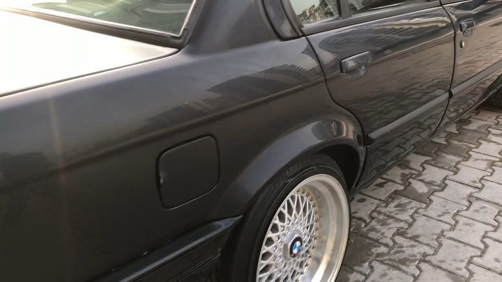 1988 Bmw Restorfx ile sihirli bir şekilde ilk günkü gibi parlak ve canlı ! Mükemmel Parlaklık! Mükemmel Koruma! Hemde pastasız ve cilasız ! #restorfx#boya#boyayenileme#e30#parlatma#a#araba#cila#mersin#mezitli#pozcu#modifiye#tuning#akdeniz#otomotiv#jetta#e#bmw#mercedes#audi#toyota#renault#fiat#tb#tbt#opel#vw#hyundai#ford