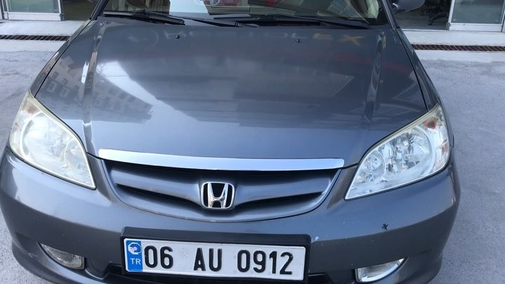 Boyası oldukça zayıflamış, solmaya başlamış aracımızın boyası restorfx uygulamasıyla kurtarıldı. Verniğine yaklaşık 10 mikronluk ekstra bir katman sağlanarak yeniden ilk günkü gibi parlak ve canlı hale getirildi. Siz de geç kalmadan aracınızın boyasını Restorfx ile koruyun ve ultra parlaklık sağlayın. @h_aktash hayırlı olsun! #restorfx#boya#tbt#tb#car#a#araba#instagood#mersin#carcare#pozcu#modifiye#tuning#akdeniz#otomotiv#instadaily#e#renault#mercedes#audi#toyota#honda#ies#hondacivic#civic