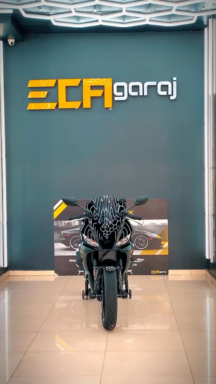 🏍️💎 @emrecikin En iyisini isteyenlerin adresi 🔥 @ecagaraj . . #yamaha#yamahar6#yamahanmax#yamahar1#yamahar25#yamahamotor#yamahar3#yamahamotorcycles#motorcycle#motors#yamahatürkiye#ecagaraj#mersin#istanbul#ankara#exclusive#carcare