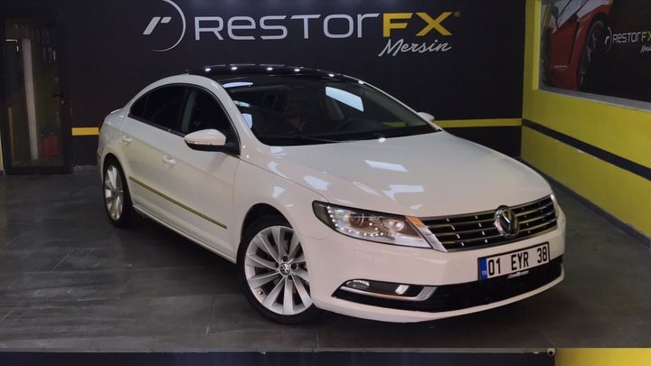 Adana’dan misafirimizin, Taş izleri, matlaşmış boya yüzeyi, Demir tozları bulunan ve farları solmuş aracını Restorfx ile boyasını yenileyip clearfx seramik kaplamamızla tam korumaya ve ultra parlaklığa kavuşturduk. Çamurlu suyla testimizi de yaptığımız aracımız artık çok çok daha az kirlenecek ve hep ışıl ışıl. @savasbilir hayırlı olsun. Restorfx (boya yenileme) Restorfx headlight (far yenileme) Clearfx (seramik kaplama) Restorfx wash (cilalı yıkama) Restorfx kil temizliği Restorfx trim (plastik koruma) Restorfx wheels (jant koruma) Restorfx clean (detaylı temizlik) #restorfx#boya#tbt#tb#car#a#araba#instagood#mersin#carcare#pozcu#modifiye#tuning#akdeniz#otomotiv#instadaily#e#bmw#vw#vwcc#vwclub#cc#volkswagen#volkswagentürkiye