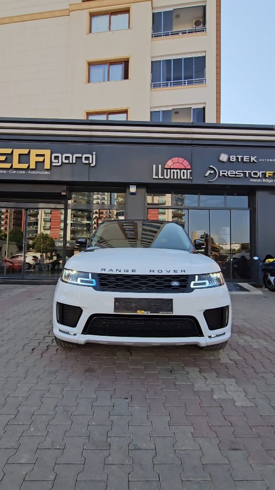 Bir dönüşüm hikayesi.. Range Rover Sport 2015 => 2022 Facelift ve detaylar için konuğumuzdu. Eca Garaj Dokunuşları; - Facelift Dönüşüm 2015 => 2022 - Seramik Kaplama - Tüm Camlar LLumar Atr Serisi Cam Filmi - Jant CNC ve Boyama - Deri Onarımı - Antibakteriyel İç Detaylı Temizlik - Piyano Black Detaylar ve daha fazlası.. #ecagaraj#mersin#detailing#dönüşüm#faceliftdönüşüm#rangeroversport#range#ppf#ppfkaplama#ppfkaplamamersin#seramik#seramikkaplama#llumar#stek#restorfx