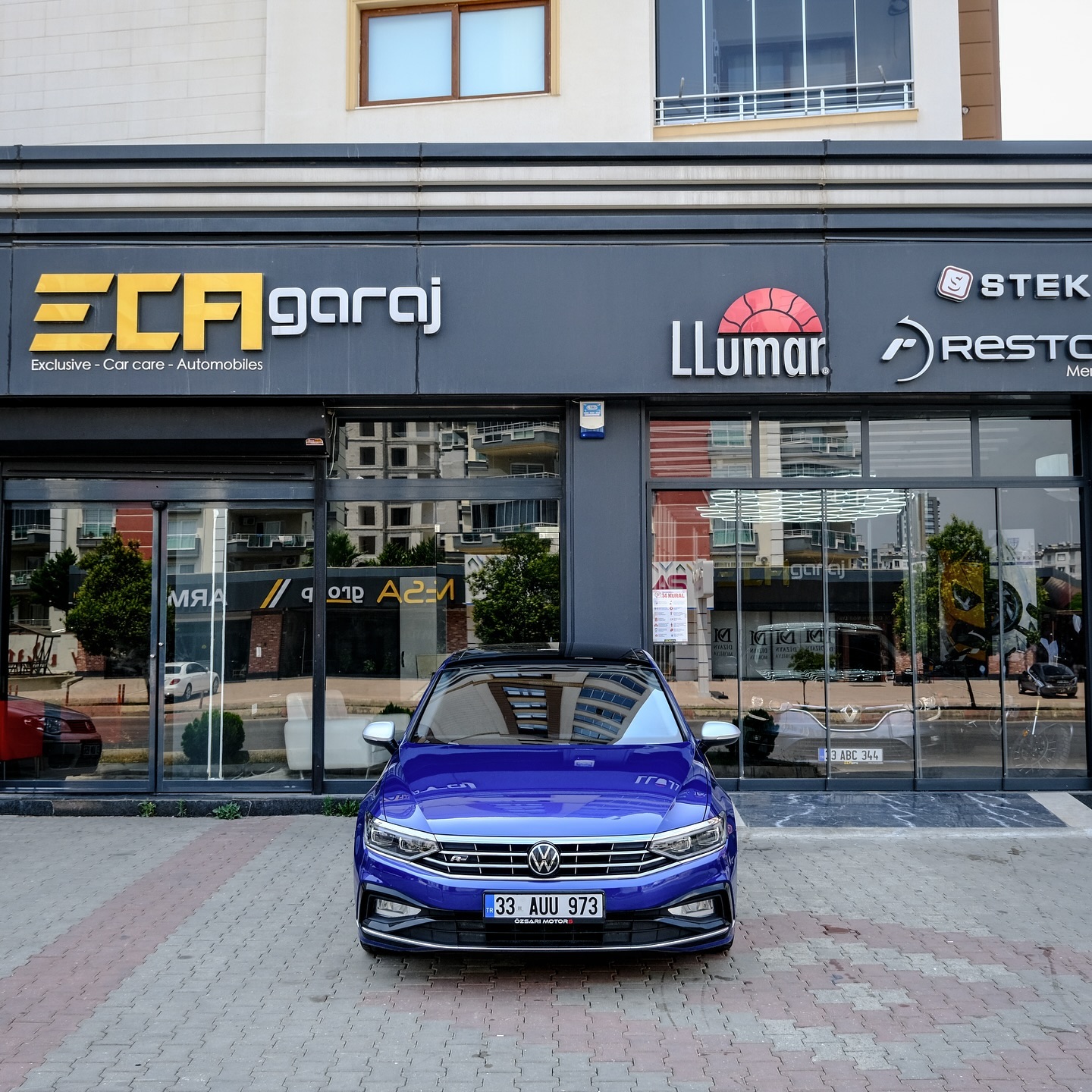 🚗 Volkswagen Passat Detailing 🚗 Bugün, Volkswagen Passat aracımıza kapsamlı bir bakım uyguladık. İşte yapılan işlemler: ✨ Boya Düzeltme ve Parlatma: Aracın yüzeyindeki çizikleri gidererek boya parlaklığını geri kazandırdık. 🛡 Koruma Uygulaması: Boyayı dış etkenlere karşı uzun süre koruyacak bir kaplama uyguladık. 🧼 VİP Temizlik: Aracın iç ve dış detaylı temizliği ile yepyeni bir görünüm kazandırdık. Siz de aracınızı yenilemek ve koruma altına almak istiyorsanız bize ulaşın!🙏 #VolkswagenPassat#DetaylıTemizlik#BoyaKoruma#VIPTemizlik#AracBakımı#AutoDetailing#CarDetailing#ArabaDetaylandırma#OtoBakım#ArabaBakımı#ArabaDetay#ArabaTemizliği#OtoTemizlik#DetailingLife#DetailingWorld#PaintCorrection#CarCare#CarProtection#CarPolishing#AutoCare#LuxuryDetailing#AracDetaylandırma#GünlükBakım#AraçBakımı#Temizlik#OtomobilDetaylandırma#DetailingAddicts#ProfessionalDetailing#AutoDetail#ArabaSevdam