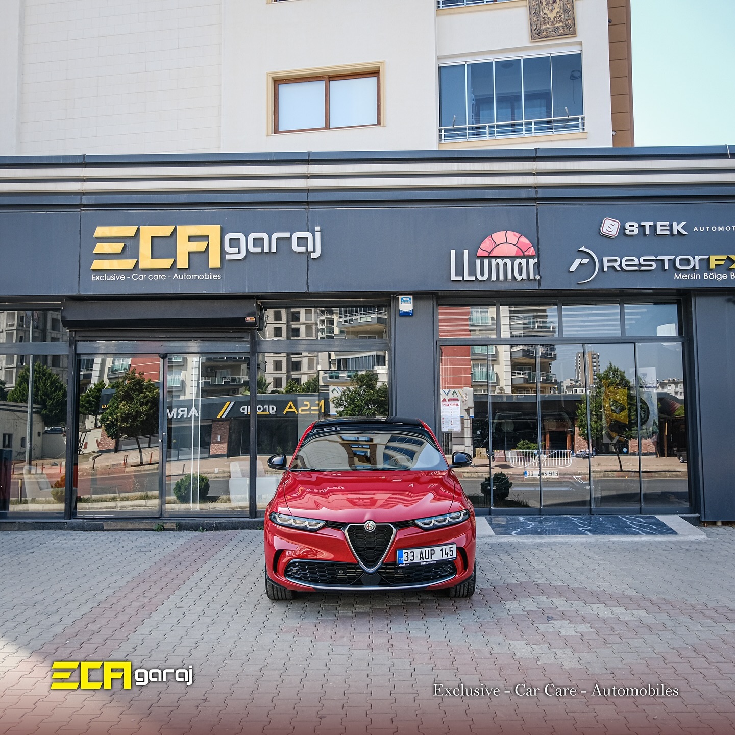🚗✨ **Alfa Romeo’muza Yeni Dokunuş!** ✨🚗 Tavan STEK DYNOblack çift renk kaplama ile aracımıza şıklık kattık. 🖤🔥 #AlfaRomeo#STEK#DYNOblack#ÇiftRenkKaplama#CarLove#AutoDetailing#alfaromeotonale#stekdynoblack#redcar#red#black#çift#renk#carcare#automobile#ecagaraj#mer sin