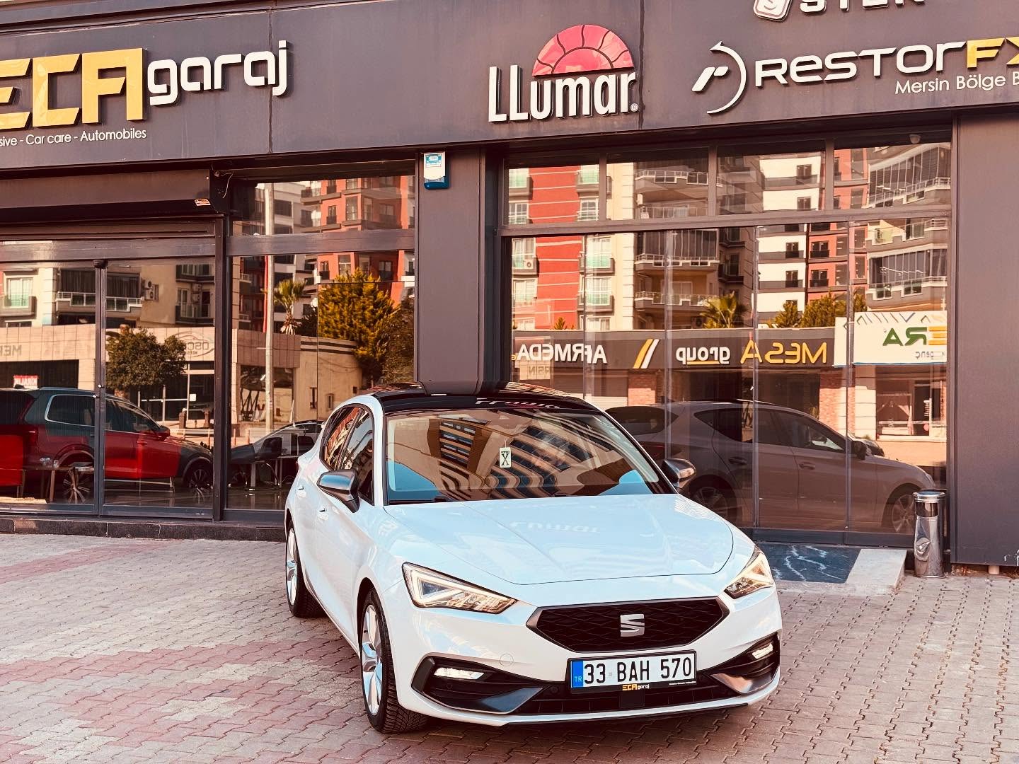 Seat LEON ✨ * STEK DYNOlıte PPF KAPLAMA🛡️ * ClearFX Seramik Kaplama💎 @ecagaraj 👍🏻 #mersin #ecagaraj #stek #ppf #seramik #kaplama #seatleonfr #león #white #diomand #paint #protection #film