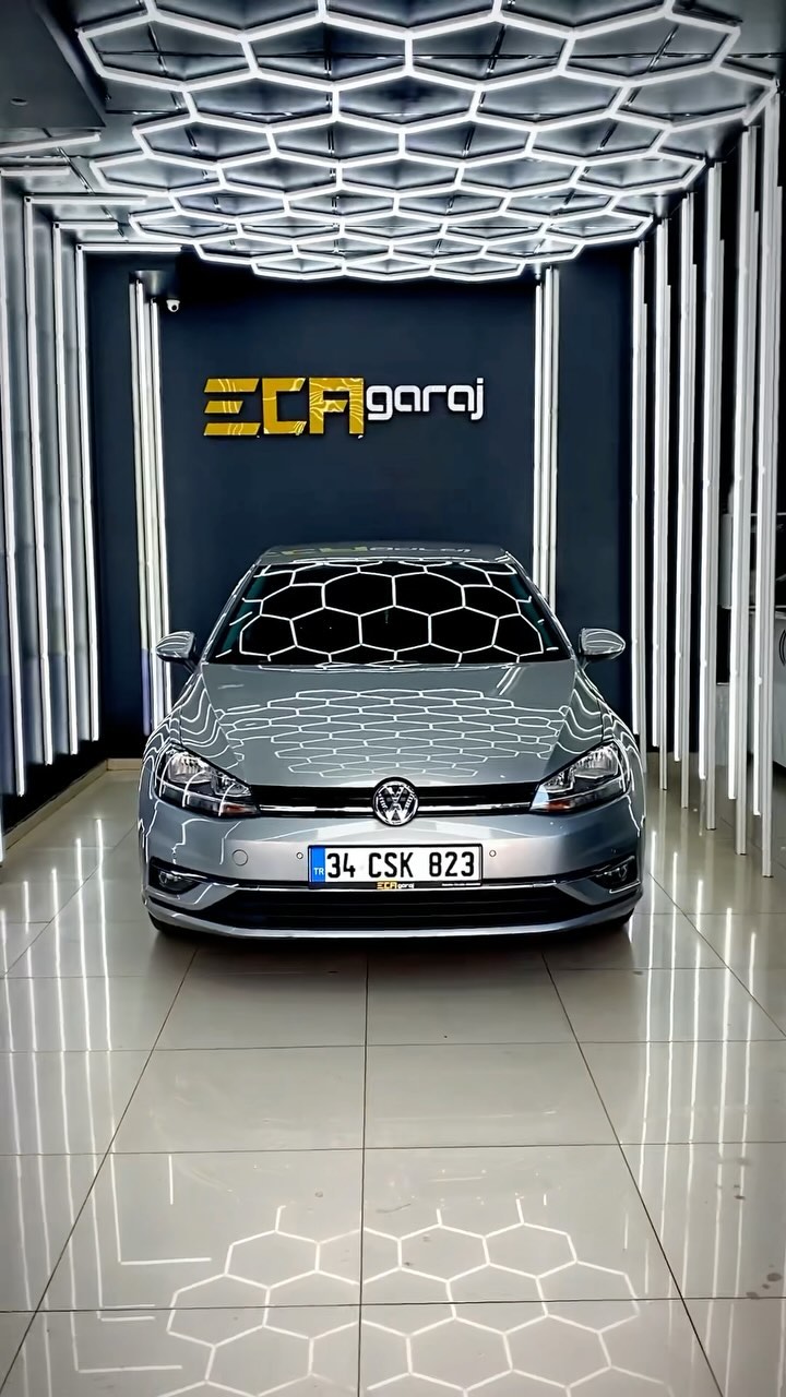 Volkswagen Golf aracımız için yenileme işlemleri tamamlandı! 🚗✨ ✅ LLumar Cam Filmi ATR Serisi ✅ ClearFX 10H Graphene Seramik Kaplama ✅ Antibakteriyel İç Detaylı Temizlik Aracınızı ilk günkü gibi parlatıyoruz! 🌟 En iyisini isteyenlerin adresi🔥 #Volkswagen #VW #Golf #ArabaBakımı #CamFilmi #LLumar #SeramikKaplama #GrapheneKaplama #AntibakteriyelTemizlik #OtoDetaylıTemizlik #ArabaDetayı #OtoBakım #OtoKoruma #ArabaTemizliği #AraçBakımı #OtoSeramik #LLumarCamFilmi #ClearFX #DetaylıTemizlik #OtomotivDetay
