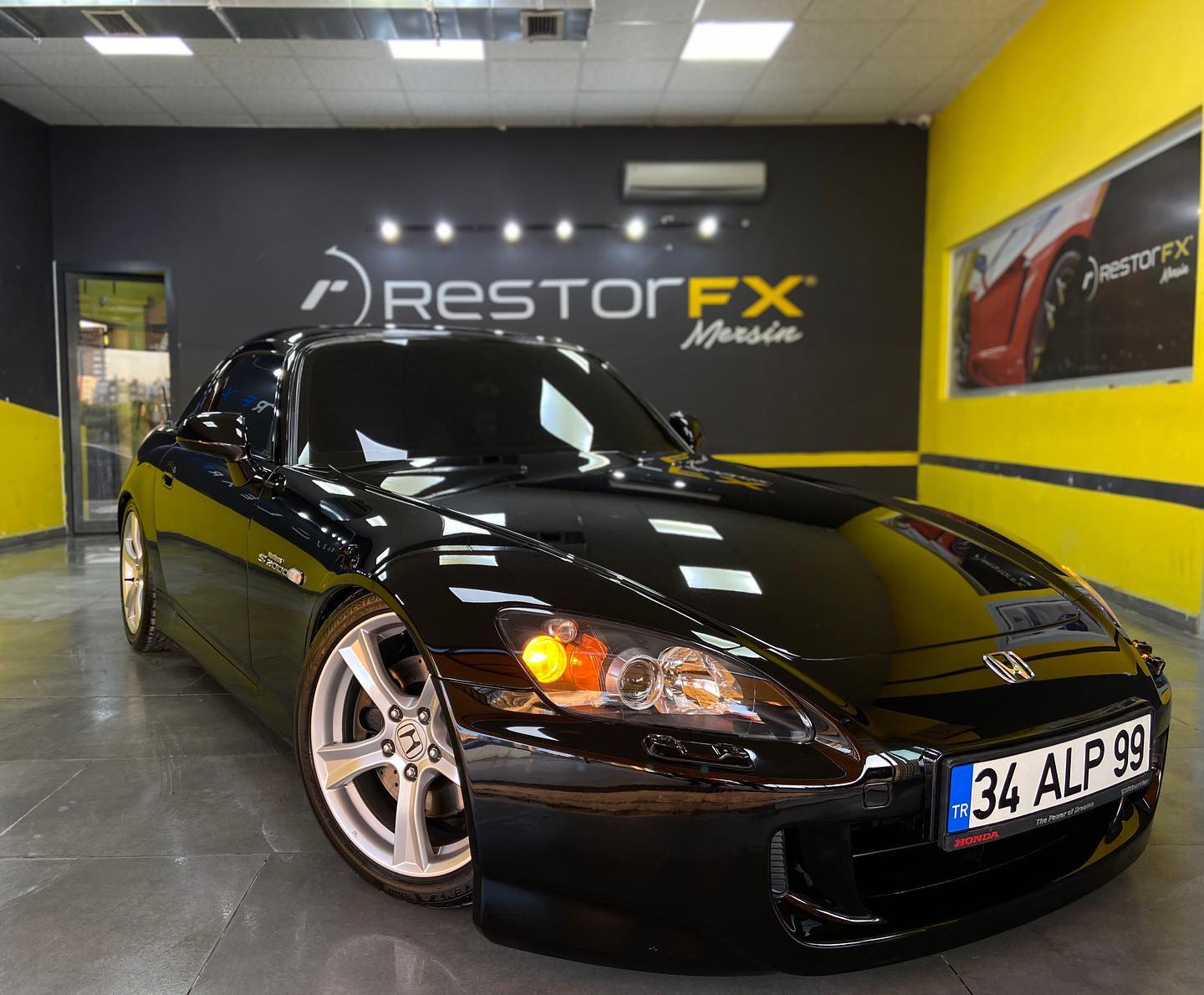 En iyisini isteyenlerin adresi! #restorfx#boya#tbt#tb#car#a#araba#instagood#mersin#carcare#pozcu#modifiye#tuning#akdeniz#otomotiv#instadaily#e#mercedes#audi#honda#hondas2000#s2000#hondafest#hondatuning#hondaturkey#hondalife#hondalifestyle