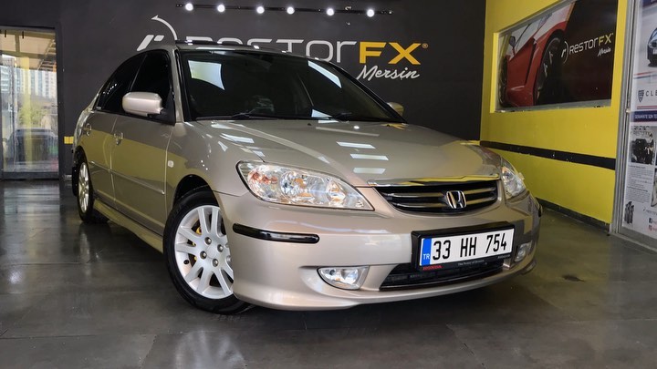 Türkiye’nin kendi alanında nadide temizlikteki araçlarından olan Honda Civic Vtec2 misafirimiz oldu. Aracımızı Restorfx ile fabrikadan çıktığı haline getirip, Clearfx seramik kaplamayla inanılmaz derinlik ve koruma altına aldık. Ayrıca Restorfx özel ürünü olan headlight (far yenileme) ile de farlarımızı da ilk günkü haline kavuşturup 4.gün sonunda aracımızı teslim ettik. Aracına değer verenler için Restorfx ve Clearfx ikilisi aracınıza verebileceğiniz en iyi hediyedir. En iyisini isteyenlerin adresi. @habilarslan33 hayırlı olsun Restorfx polish Restorfx finish Clearfx exterior Clearfx finish coat Restorfx wash Restorfx trim Restorfx clean Restorfx headlight #restorfx#boya#tbt#tb#car#a#araba#instagood#mersin#carcare#pozcu#modifiye#tuning#akdeniz#otomotiv#instadaily#e#honda#hondacivic#hondavtec2#hondaturkey#hondaclub#vtec2#vtec2garaj