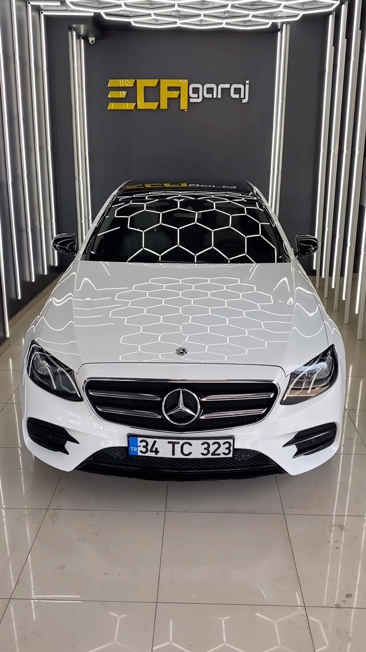 Mercedes E220 Misafirimiz. Yapılan işlemler: *Suntek Cam filmi☀️ *Antibakteriyel detaylı temizlik ✨ *Boya koruma uygulaması💎 @suntekturkiye @restorfxtr @ecagaraj En iyisini isteyenlerin adresi 🔥 #ecagaraj #exclusive#automobiles#carcare#restorfx#restorfxtr#suntek#stek#clearfx#mercedes#detailing#mercedesbenz#mercedesamg#mercedese220#mercedesw215#mercedeslovers#mercedesclassic#mercedesclub#mercedesbenzamg#mercedeslove#mercedescls#mercedesturkiye