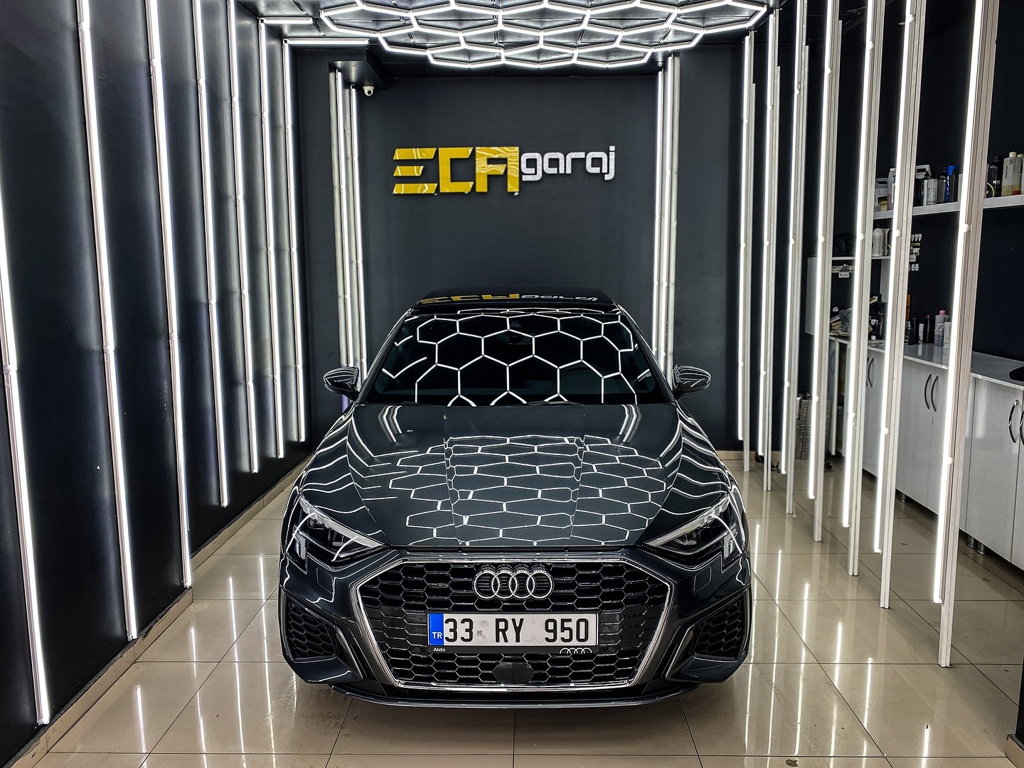 Audi A3 aracımıza uygulanan işlemlerle karşınızdayız! 🚗✨ Yapılan Uygulamalar: •STEK DYNOlite PPF Kaplama: Aracınızı çiziklerden, taş darbelerinden ve dış etkenlerden koruyan yüksek performanslı boya koruma filmi. Uzun süre parlak ve yeni kalmasını sağlıyor. •Koltuk Deri Koruma: Özel deri koruma uygulaması ile koltuklarınızı yıpranma ve kirlenmeye karşı koruyoruz. Her zaman yeni ve temiz görünüm sağlıyoruz. En iyisini isteyenlerin adresi🔥 #AudiA3#STEKDYNOlite#PPFKaplama#DeriKoruma#YeniAraba#ArabaBakımı#PremiumKoruma#OtoDetay#CarDetailing#LuxuryCar#audi#llumar#audisport#like#mersin